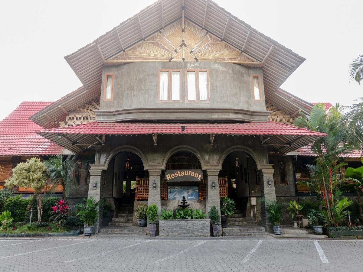 Hotel Mahkota Plengkung By Ecommerceloka Бануванги Екстериор снимка